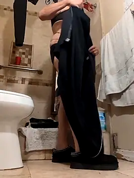 bobby69cock online show from April 27, 8:12 am