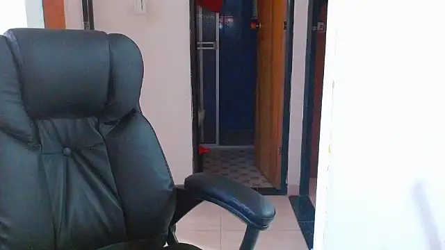 Ixchel Anaid online show from November 30, 3:35 pm