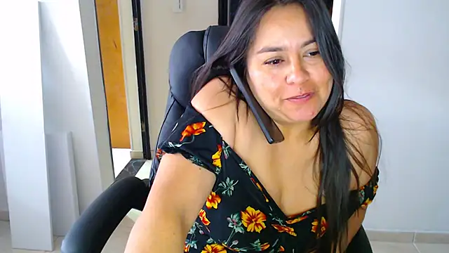Ixchel Anaid online show from September 27, 2:45 pm
