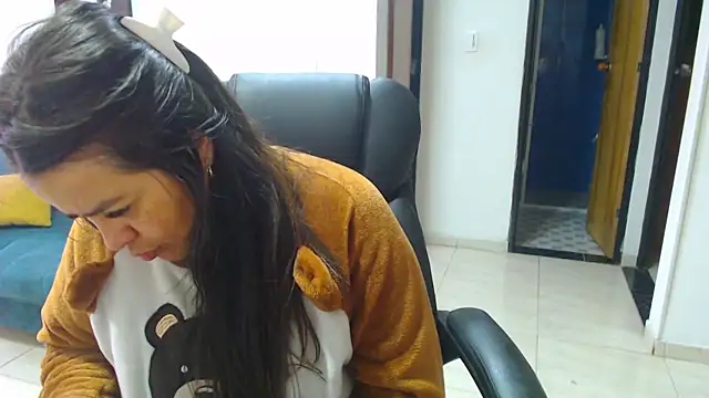 Ixchel Anaid online show from October 28, 12:48 pm