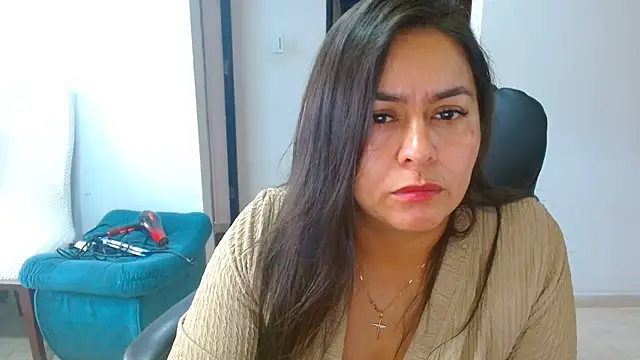 Ixchel Anaid online show from May 31, 3:07 pm