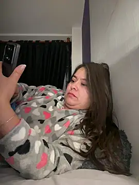 Ixchel Anaid online show from February 16, 9:41 am