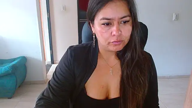 Ixchel Anaid online show from April 10, 12:23 pm