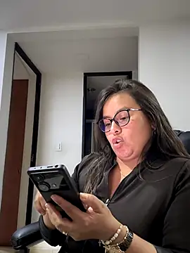 Ixchel Anaid online show from November 25, 1:28 am