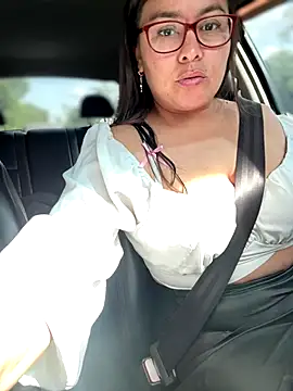 Ixchel Anaid online show from September 16, 1:45 pm