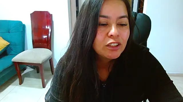 Ixchel Anaid online show from February 13, 1:55 pm