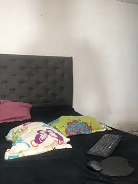 Snapshot of skynataly chatting on November 22, 6:01 am skynataly online show from November 22, 6:01 am