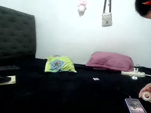 Snapshot of skynataly chatting on September 26, 7:26 am skynataly online show from September 26, 7:26 am