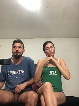 Snapshot of skynataly chatting on November 9, 9:35 am skynataly online show from November 9, 9:35 am