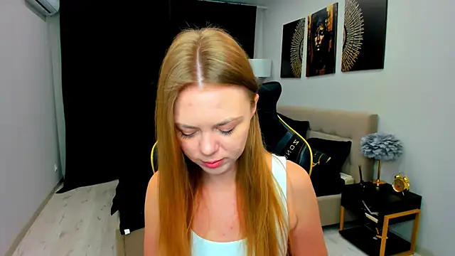 Strawberrye online show from May 29, 3:23 am