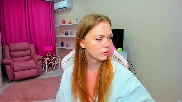 Strawberrye online show from May 30, 3:24 am