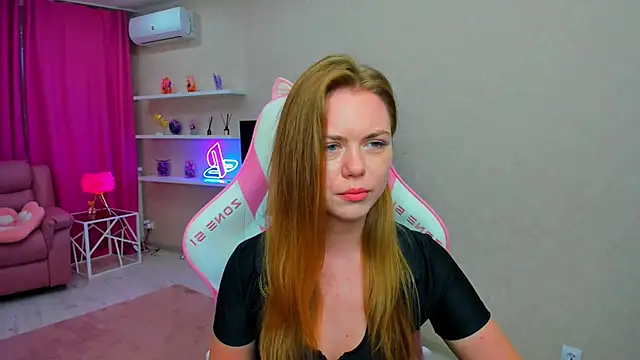 Strawberrye online show from May 9, 11:13 am