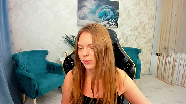 Strawberrye online show from April 3, 3:24 am