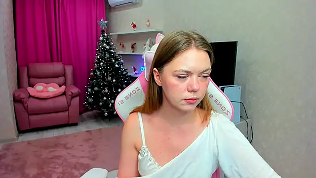 Strawberrye online show from January 9, 3:24 am