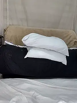 Snapshot of estrella_tasty chatting on November 3, 12:27 am estrella tasty online show from November 3, 12:27 am