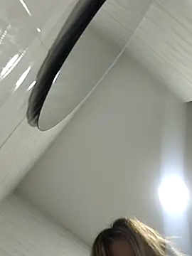 Snapshot of estrella_tasty chatting on November 15, 12:58 am estrella tasty online show from November 15, 12:58 am