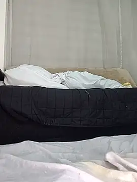 Snapshot of estrella_tasty chatting on November 14, 2:04 am estrella tasty online show from November 14, 2:04 am