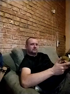 Snapshot of MrWhitePL chatting on October 29, 9:58 pm MrWhitePL online show from October 29, 9:58 pm