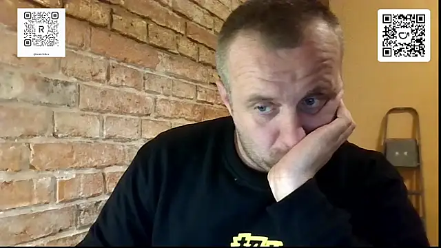 Snapshot of MrWhitePL chatting on November 4, 5:17 pm MrWhitePL online show from November 4, 5:17 pm