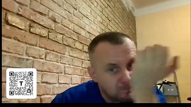 Snapshot of MrWhitePL chatting on November 9, 5:17 pm MrWhitePL online show from November 9, 5:17 pm