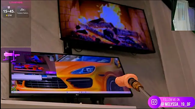 im-your-lovee online show from December 16, 6:28 am