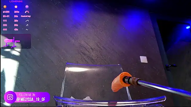 im-your-lovee online show from October 11, 6:14 am