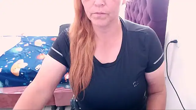 Snapshot of sweetxblonde chatting on December 21, 8:43 pm sweetxblonde online show from December 21, 8:43 pm