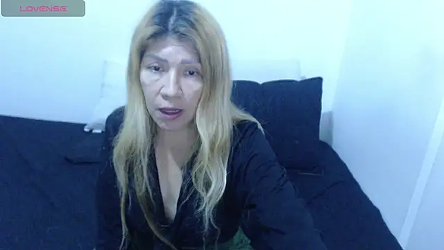 Dulce-Bella online show from March 15, 2:24 pm