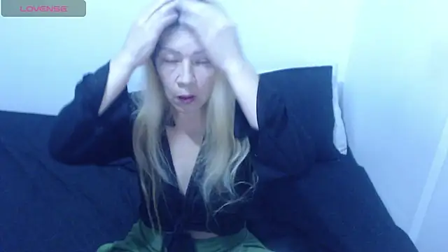 Dulce-Bella online show from March 29, 8:43 pm