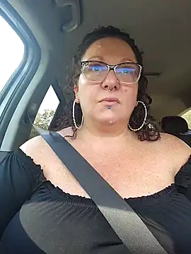 Snapshot of Miss_Phat_Booty chatting on September 13, 8:31 pm Miss Phat Booty online show from September 13, 8:31 pm