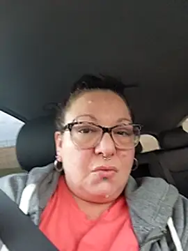 Snapshot of Miss_Phat_Booty chatting on October 21, 9:47 pm Miss Phat Booty online show from October 21, 9:47 pm