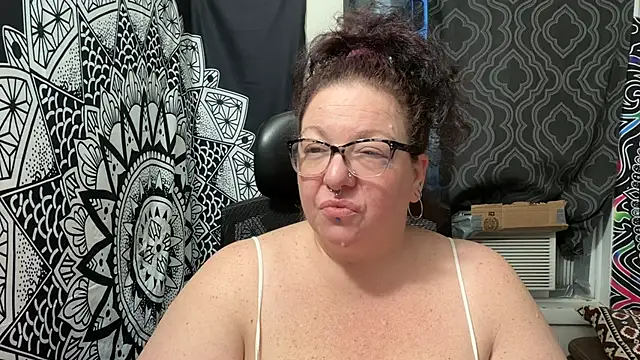 Miss Phat Booty online show from May 24, 4:45 am