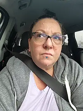 Snapshot of Miss_Phat_Booty chatting on October 13, 7:59 pm Miss Phat Booty online show from October 13, 7:59 pm