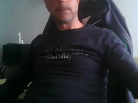 Snapshot of boran34 chatting on May 21, 4:15 pm boran34 online show from May 21, 4:15 pm