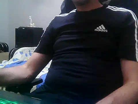 Snapshot of boran34 chatting on May 31, 9:04 pm boran34 online show from May 31, 9:04 pm
