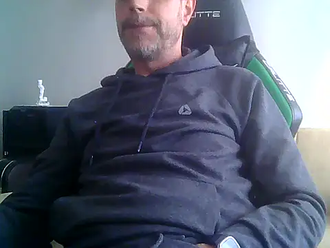Snapshot of boran34 chatting on April 28, 3:49 pm boran34 online show from April 28, 3:49 pm