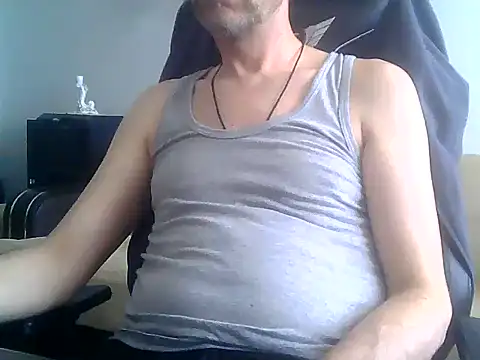 Snapshot of boran34 chatting on May 26, 11:08 am boran34 online show from May 26, 11:08 am