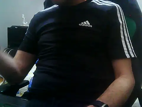 Snapshot of boran34 chatting on May 29, 9:32 pm boran34 online show from May 29, 9:32 pm