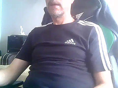 Snapshot of boran34 chatting on June 1, 3:33 pm boran34 online show from June 1, 3:33 pm