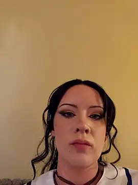 EVILYN online show from September 19, 10:36 pm