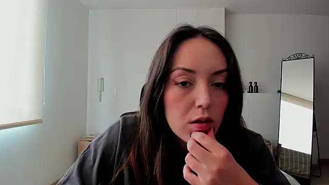 Snapshot of molly_marmalade_ chatting on March 19, 4:45 pm molly marmalade online show from March 19, 4:45 pm