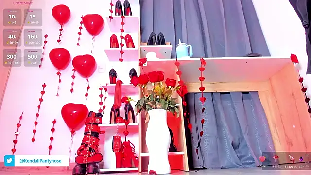 Snapshot of MIss_Kendall_ chatting on February 10, 7:46 pm MIss Kendall online show from February 10, 7:46 pm