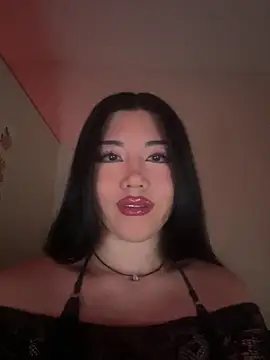 Amanita Bloom online show from February 6, 5:47 am