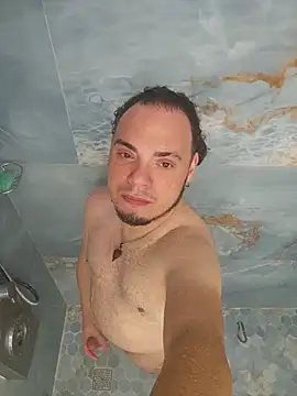 latinoflpr online show from February 10, 3:05 am