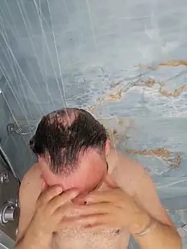 latinoflpr online show from April 13, 10:25 pm