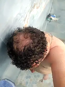 Snapshot of latinoflpr chatting on October 1, 1:11 am latinoflpr online show from October 1, 1:11 am