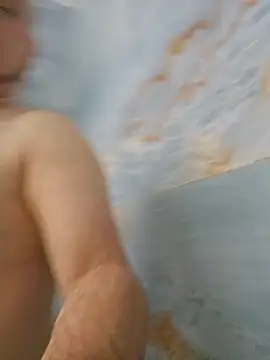 latinoflpr online show from April 10, 9:44 pm