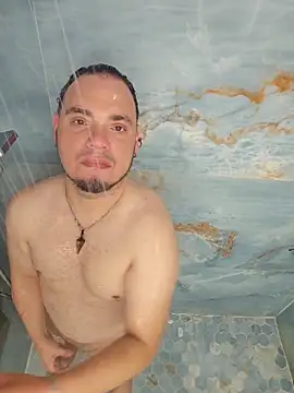 latinoflpr online show from February 25, 2:56 am