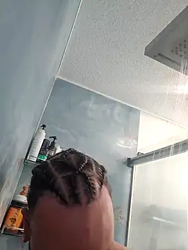 Snapshot of latinoflpr chatting on October 9, 10:54 pm latinoflpr online show from October 9, 10:54 pm