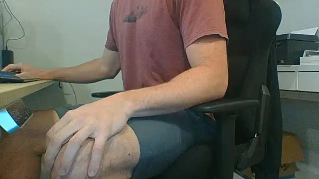Snapshot of Bloopers66 chatting on June 16, 12:27 pm Bloopers66 online show from June 16, 12:27 pm